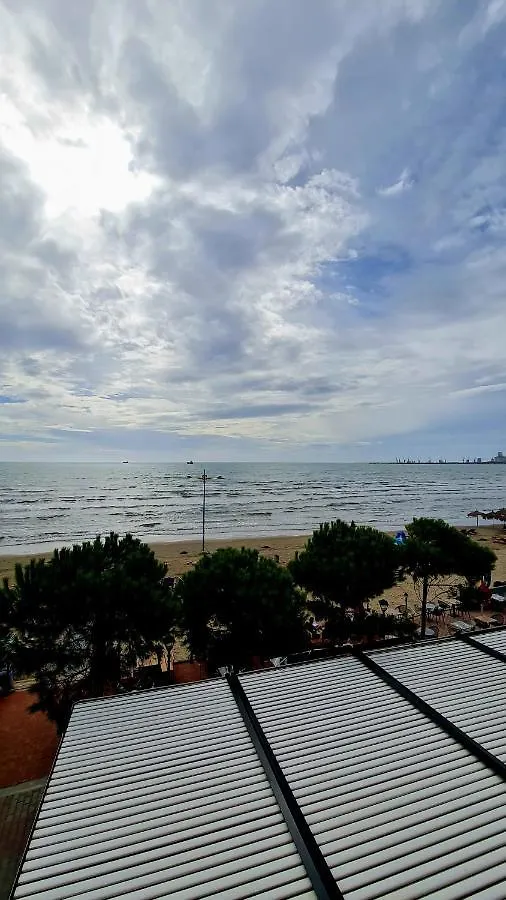 Heming-Way Hotel Durrës