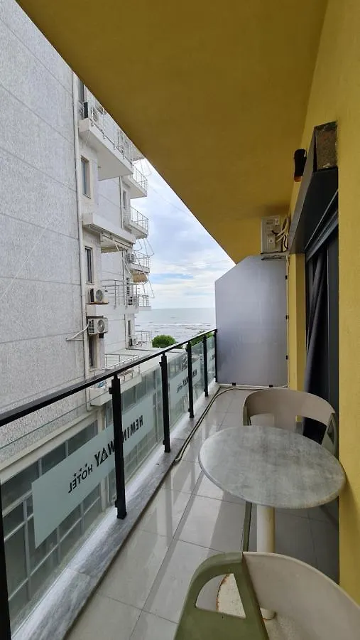 Heming-Way Hotel Durrës 0*,  Albania